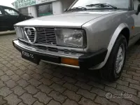 Usata Alfa Romeo Alfetta 122 CV (89 kW) 1983 Grigio Berlina