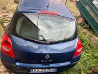 Usata Renault Clio II 85 CV (62 kW) 2006 Blu Berlina