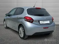 Usata Peugeot 208 Allure 83 CV (61 kW) 2018 Grigio Utilitaria