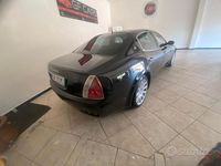 Begagnad Maserati Quattroporte 400 HK (294 kW) 2009 Svart Sedan