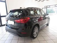 Usata BMW X1 Sport Line 116 CV (85 kW) 2022 Black pastello SUV