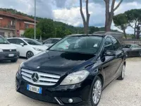 Usata Mercedes B180 109 CV (80 kW) 2014 Nero Utilitaria