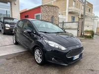 Usata Ford Fiesta 75 CV (55 kW) 2013 Nero Utilitaria