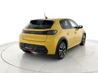 Usata Peugeot 208 GT 101 CV (74 kW) 2021 Giallo Utilitaria