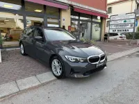 Usata BMW 318 Advantage 150 CV (110 kW) 2022 Dravit grey metallic Station wagon