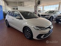 Usata VW Polo Life 95 CV (69 kW) 2023 Bianco Utilitaria