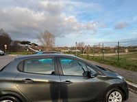 Usata Peugeot 208 68 CV (50 kW) 2016 Grigio Utilitaria