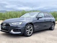Begagnad Audi A4 Business 163 HK (119 kW) 2021 Grå Kombi