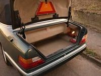 Usata Mercedes E300 220 CV (161 kW) 1992 Verde Cabrio