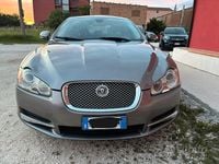 Usata Jaguar XF 240 CV (176 kW) 2011 Grigio Berlina