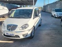Usata Lancia Musa Gold 77 CV (56 kW) 2012 Bianco Monovolume
