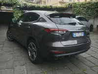Usata Maserati Levante 349 CV (256 kW) 2021 Grigio SUV