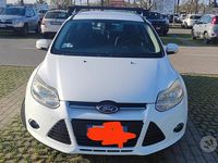Usata Ford Focus 105 CV (77 kW) 2014 Bianco Station wagon