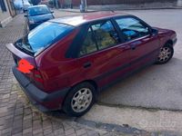 Usata Lancia Delta 90 CV (66 kW) 1994 Rosso Utilitaria