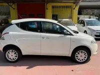 Käytetty Lancia Ypsilon 80 HP (58 kW) 2013 Valkoinen Viistoperä