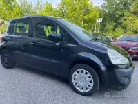 Usata Renault Modus Dynamique 75 CV (55 kW) 2008 Grigio Monovolume