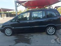 Usata Opel Zafira Elegance 125 CV (91 kW) 2003 Nero Monovolume