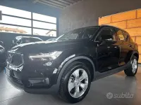 Usata Volvo XC40 Momentum 129 CV (94 kW) 2021 Nero SUV