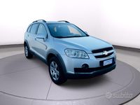 Usata Chevrolet Captiva 149 CV (109 kW) 2010 Grigio SUV