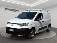 Usata Fiat Doblò 102 CV (75 kW) 2024 Bianco Monovolume