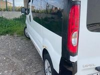 Usata Opel Vivaro 140 CV (102 kW) 2010 Bianco Monovolume