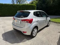 Usata Hyundai ix20 Comfort 90 CV (66 kW) 2013 Argento Utilitaria