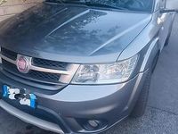 Usata Fiat Freemont 140 CV (102 kW) 2011 Grigio SUV