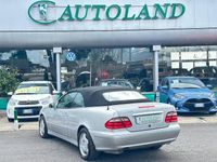 Usado Mercedes CLK230 Elegance 293 CV (215 kW) 2000 Gris Descapotable