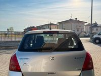 Usata Suzuki Swift 92 CV (67 kW) 2007 Grigio Utilitaria