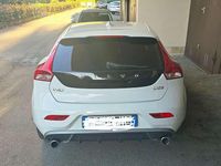 Usata Volvo V40 R-Design Kinetic 120 CV (88 kW) 2017 Bianco Station wagon