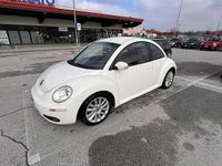 Usata VW New Beetle 105 CV (77 kW) 2008 Bianco Utilitaria