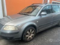Usata VW Passat 130 CV (95 kW) 2004 Grigio Station wagon