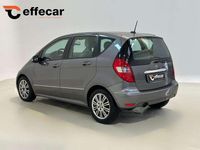 Usata Mercedes A180 Elegance 116 CV (85 kW) 2010 Grigio Berlina
