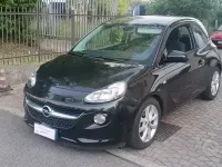Usado Opel Adam Glam 87 CV (63 kW) 2015 Negro Utilitario