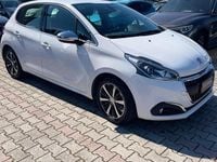 Usata Peugeot 208 Allure 82 CV (60 kW) 2015 Bianco Utilitaria