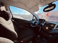 Begagnad Peugeot 208 Allure 110 HK (80 kW) 2017 Halvkombi