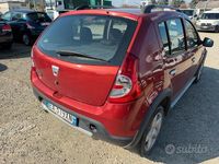 Usata Dacia Sandero Stepway 90 CV (66 kW) 2010 Rosso Berlina