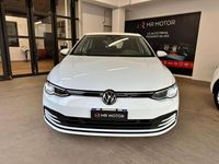 Usata VW Golf VIII Life 131 CV (96 kW) 2021 Bianco Berlina