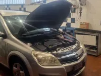Usata Opel Astra Club 101 CV (74 kW) 2007 Grigio Station wagon