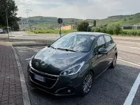 Usata Peugeot 208 75 CV (55 kW) 2017 Grigio Utilitaria