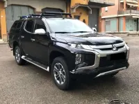 Usata Mitsubishi L200 150 CV (110 kW) 2020 Nero Pick-up