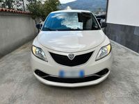 Usata Lancia Ypsilon 95 CV (69 kW) 2018 Beige Utilitaria