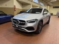 Usado Mercedes GLA200 150 CV (110 kW) 2022 Plateado SUV