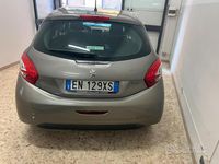 Usata Peugeot 208 82 CV (60 kW) 2012 Marrone Utilitaria