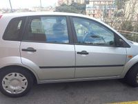 Usado Ford Fiesta Collection 75 HP (55 kW) 2005 Citadino