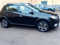 Usata Dacia Sandero Stepway 90 CV (66 kW) 2018 Nero Berlina