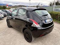 Usata Lancia Ypsilon Silver 69 CV (50 kW) 2022 Nero Utilitaria