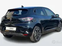 Usata Renault Clio V Techno 90 CV (66 kW) 2025 Nero Berlina