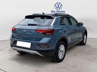 Usata VW T-Roc Life 150 CV (110 kW) 2025 Petroleum blue metallizzato ne SUV