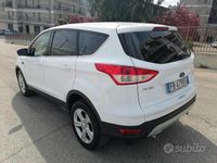 Usata Ford Kuga Titanium 120 CV (88 kW) 2015 Bianco SUV